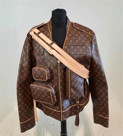 louis vuitton jas hanwe|louis vuitton clothing.